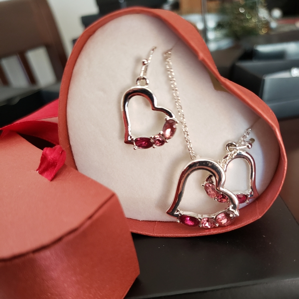 Silverplated necklace and earring set